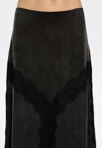 Bimba Y Lola Krilo A-kroja - black