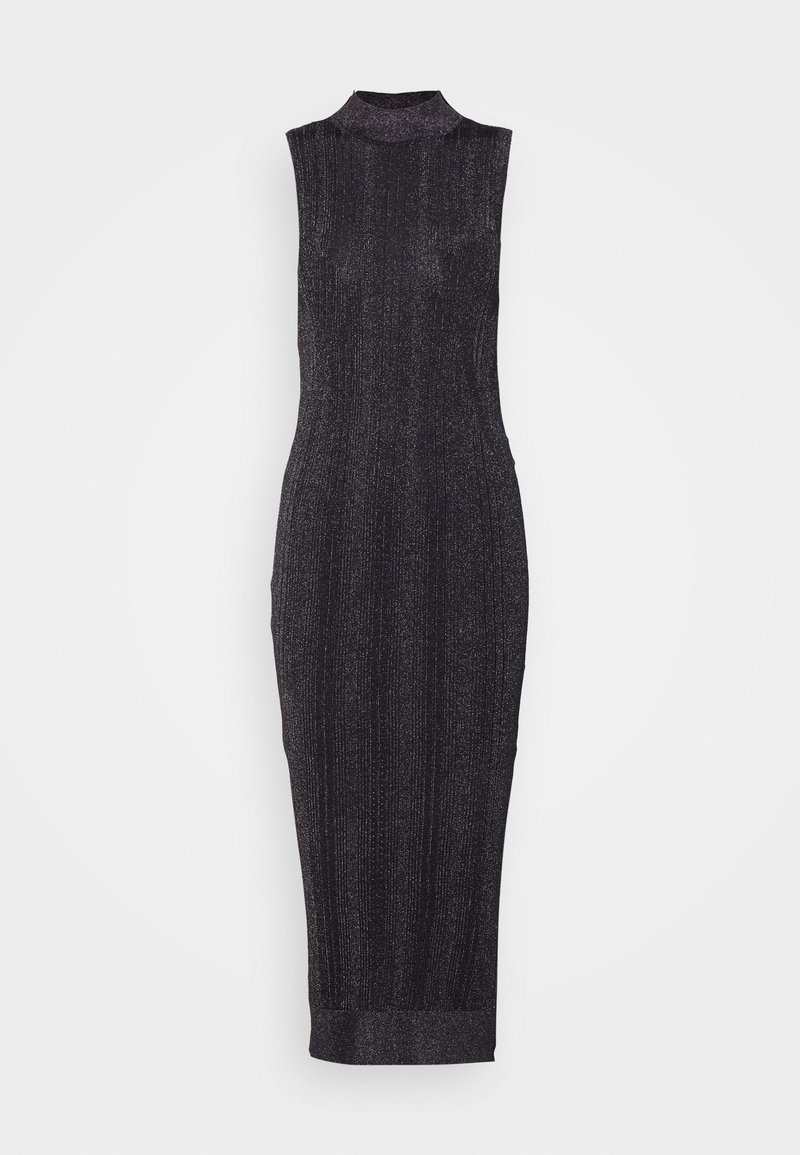 Abito in maglia senza maniche di colore grigio scuro con scollatura alta, caratterizzato da una texture a costine e una silhouette aderente che arriva a metà polpaccio.