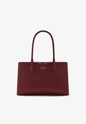 Bordeaux leren tote bag met twee stevige handvatten, gestructureerd oppervlak en een V-vormige accent bovenaan. Voorzien van een ingebrand merknaam.