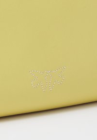 Thumbnail Image 5
