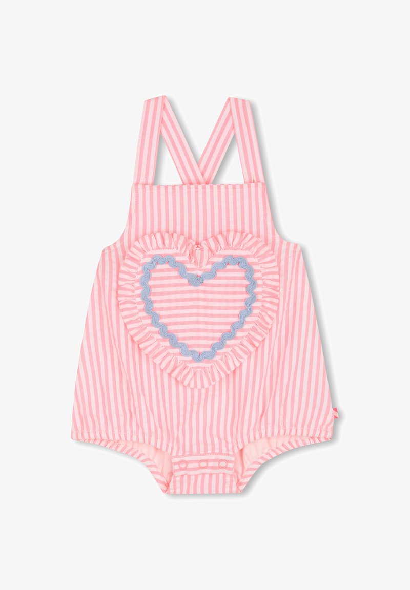 Combinaison courte rose rayée avec un détail volant en forme de cœur et une bordure bleue festonnée. Dotée de bretelles réglables et de fermetures à pression au niveau du bas.