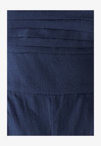 Unausgewählt, navy blue
