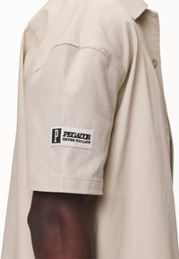 Pegador Camicia - sand