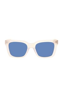 Occhiali da sole con montatura trasparente e lenti blu, caratterizzati da un design quadrato e braccia spesse. La montatura ha una texture liscia e opaca.