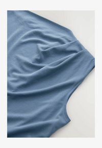 Valitud, chambray blue