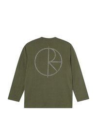 Długa, oliwkowozielona bawełniana koszulka z długim rękawem, z dużym szarym, okrągłym logo na plecach. Prosty design z okrągłym dekoltem.