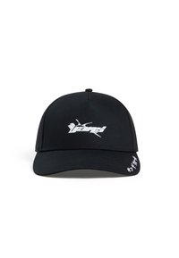 Gorra de béisbol negra con una corona redondeada y visera rígida, que presenta un logo blanco en la parte frontal y un pequeño acento blanco en el lateral.