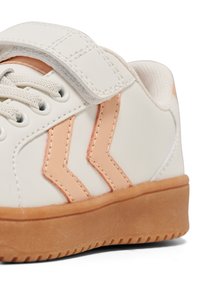 Hummel UNISEX biały