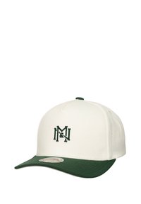 Gorra de béisbol blanca con visera verde y logotipo bordado en verde oscuro. La gorra tiene un diseño estructurado y un borde plano.
