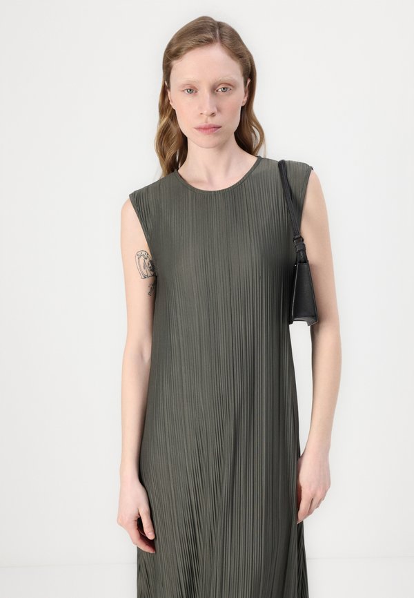 SAUMA DRESS - Maxi dress - beluga2