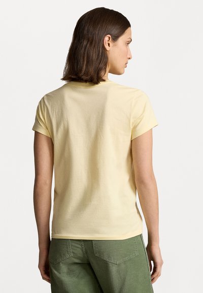 Polo Ralph Lauren COTTON JERSEY V-NECK T-SHIRT - Navadna majica - yellow