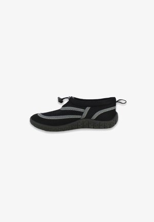 Schwarzer Slipper mit Obermaterial aus Mesh, grauen Akzenten und elastischem Zugbandverschluss; strukturierte Gummisohle mit Rillen.