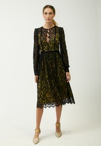 INFLUENCER Freizeitkleid - acid