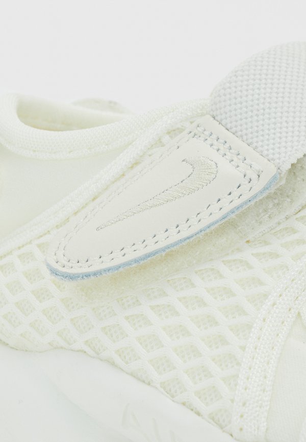 AIR RIFT LACE - Trainers2