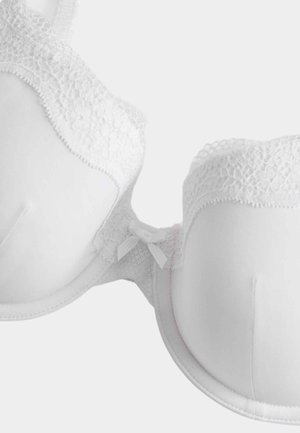 Marks & Spencer, JASMINE LACE WIRED DEMI CUP BRA (A-E). - Reggiseno con ferretto - white