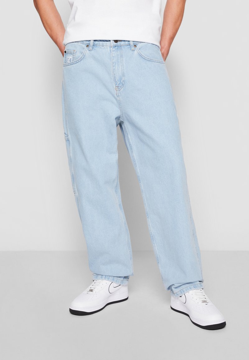 Karl Kani - RETRO BAGGY WORKWEAR  - Laisvo kirpimo džinsai - light blue, Padidinti