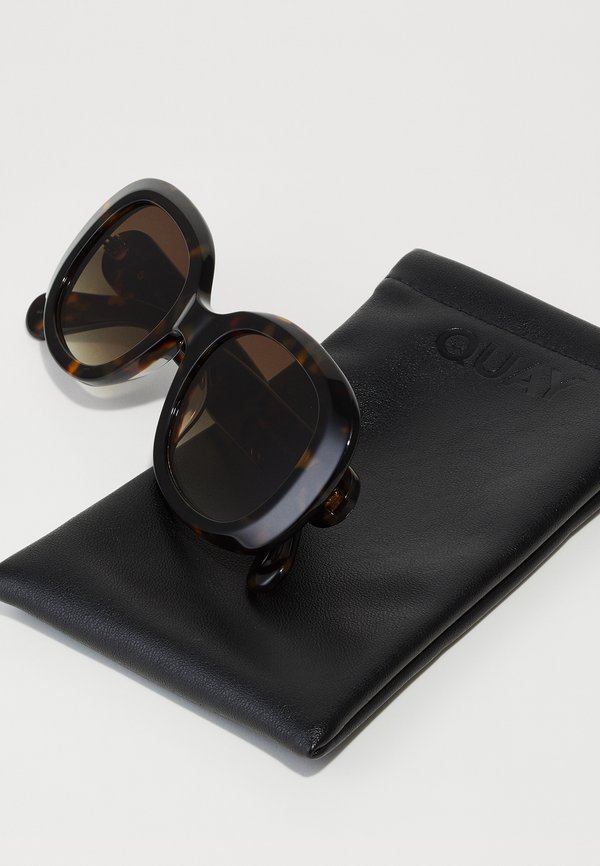 IMPROMPTU - Sunglasses2