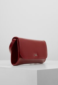 Picard BERLIN - Borsa a mano - rot