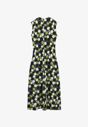 Sukienka bez rękawów, wykonana z miękkiego materiału, z kwiatowym wzorem w czerni, bieli i zieleni na ciemnym tle; dopasowany krój.