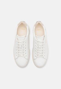 BOSS Αθλητικά παπούτσια - white