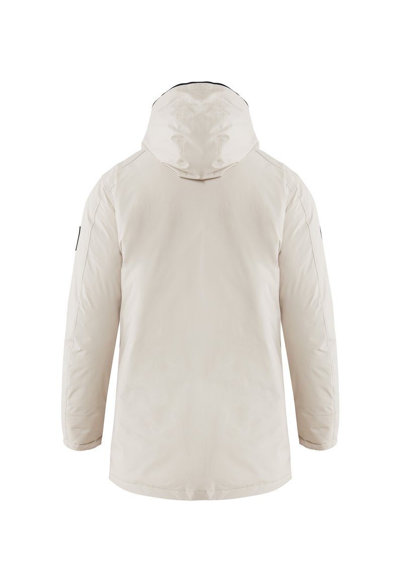 Chaqueta con capucha color beige de textura suave, con cierre de cremallera y puños elásticos. La parte trasera es lisa, sin patrones ni logotipos visibles.