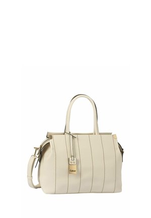 Crème kleurige leren handtas met verticale stiksels, dubbele handvatten bovenaan, afneembare schouderriem en een klein hanglabel met het merk Gabor.