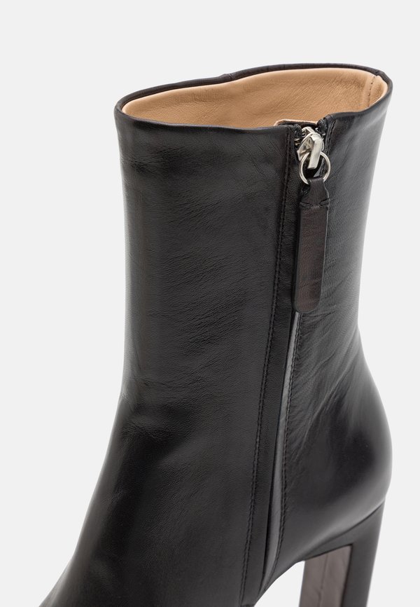 ISA BOOT - Classic ankle boots2