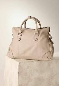 Next WASHED GRAB - Rankinė - bone