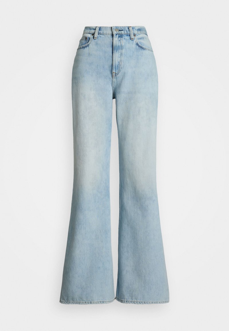Lyseblå denim flared jeans med høj talje, der har frontlommer og en slidset vask, designet til en løs pasform fra lår til bund.