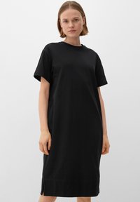 s.Oliver MIT GESCHLITZTEM SAUM - Robe en jersey - schwarz