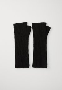 Gants sans doigts en tricot côtelé noir avec un design allongé, un matériau texturé et des bouts de doigts ouverts pour plus de dextérité.