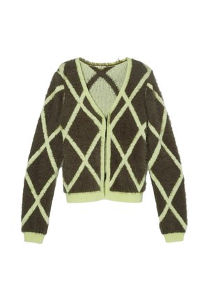 Bruine en limoen groene fuzzy cardigan met een V-hals, lange mouwen en ruitvormige patronen. Zachte textuur met geribde manchetten.