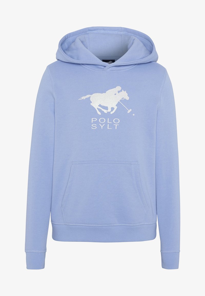 Helle blaue Kapuzenjacke mit Kängurutasche, die ein weißes Polo-Spieler-Graphic und den Schriftzug "POLO SYLT" darunter zeigt. Hergestellt aus weichem Stoff, lässiges Design.
