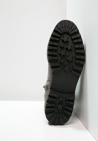 Pier One Botines con plataforma - grey