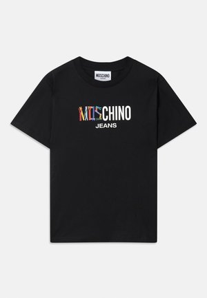 Svart bomull t-skjorte med korte ermer, med et flerfarget "Moschino Jeans" logo trykk over brystet. Regular fit, rund hals design.