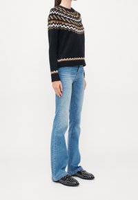 ONLY Tall Stickad tröja - black