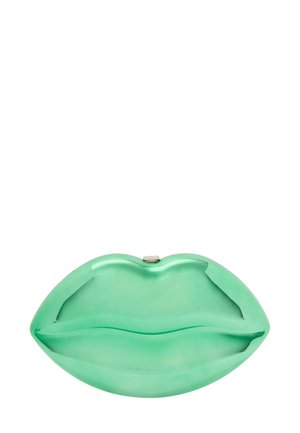 Zöld akril pénztárca, ajakforma, sima vonalakkal és fémcsattal a tetején a biztonságos zárás érdekében.