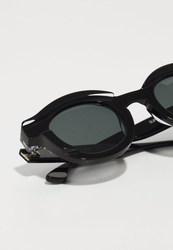SLIPPERY - Sunglasses3