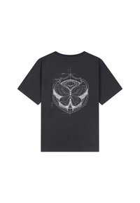 Zwart katoenen t-shirt met een gedetailleerde witte graphic van een vlinder en een oog op de achterkant, met een ontspannen pasvorm en korte mouwen.