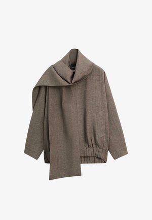 Braune Jacke mit langen Ärmeln, asymmetrischem, angenähtem Schal, elastischem Bund und unauffälliger Tasche auf der rechten Seite.