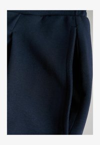 Pasirinkta, navy grey marl