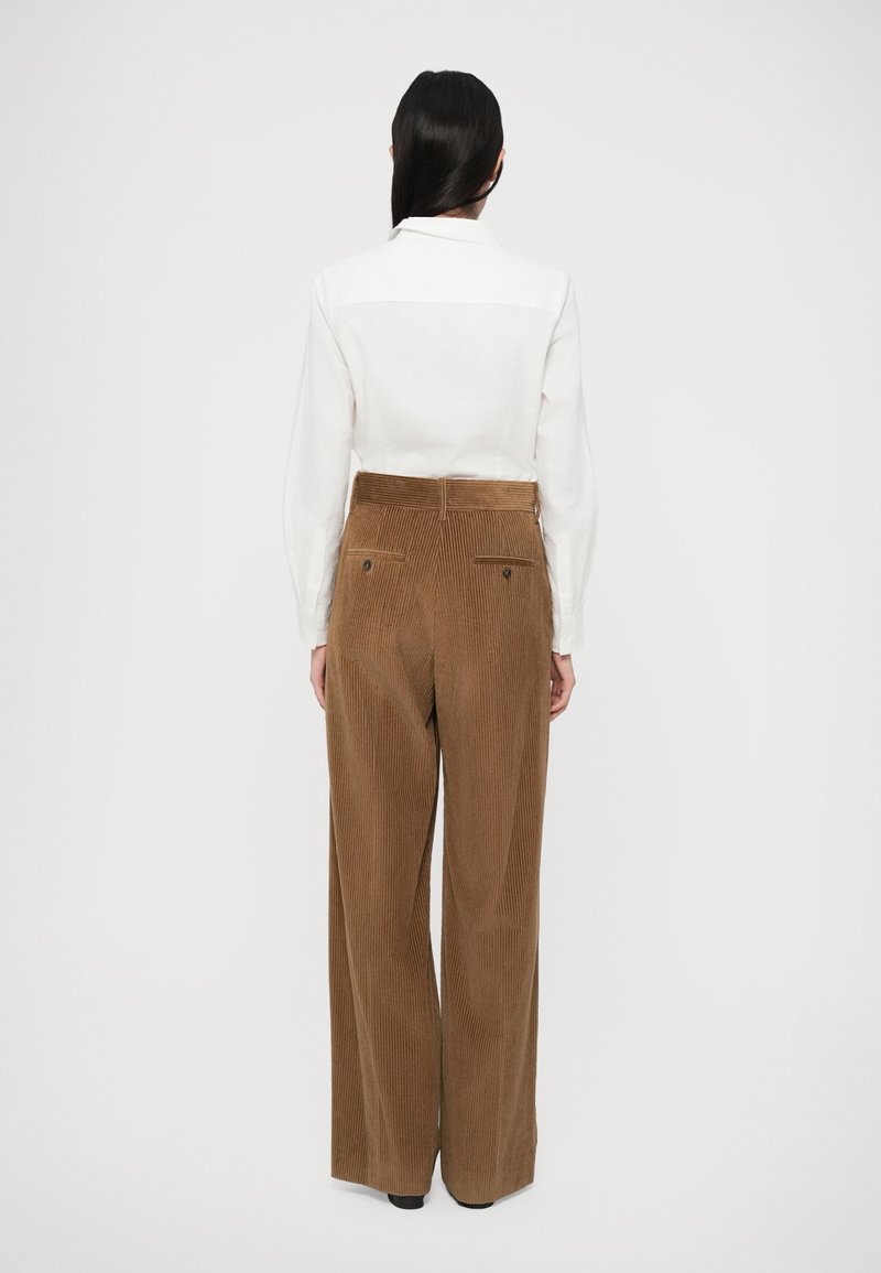 Pantalon Décontracté ABRAMS - Beige/marron - Taille 52 - Occasion Très Bon état - Modèle KB216