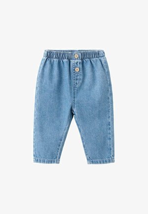 Pantalon en denim bleu clair pour tout-petit, avec taille élastique et deux boutons beige à l'avant, jambes légèrement fuselées.