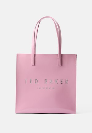 Różowa prostokątna torba typu tote z dwoma uchwytami oraz wytłoczonym logo "TED BAKER LONDON" na środku z przodu.