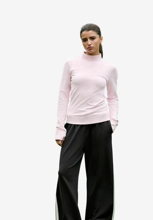 REGULAR FIT - THERMAL SOFT TOUCH HIGH NECK  - Ikdienas džemperis - light pink