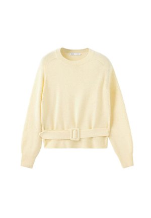 Jersey de punto color crema con mangas largas, cuello redondo y un cinturón a juego con hebilla rectangular en la cintura.