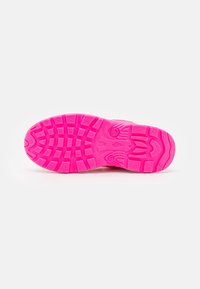CHIARA FERRAGNI EYE FLY - Sneakers - neon pink