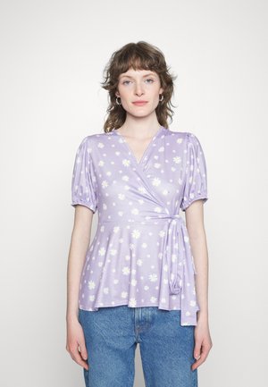 CHARLOTTE GREEDY LILAC FLORAL PUFF SLEEVE FIXED WRAP TOP - Blusa - lilac