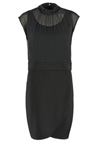 Robe noire sans manches avec panneau supérieur transparent et col haut orné, taille ajustée et ourlet de jupe style tulipe.