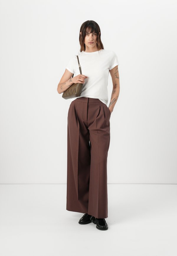 HORESA - Trousers2